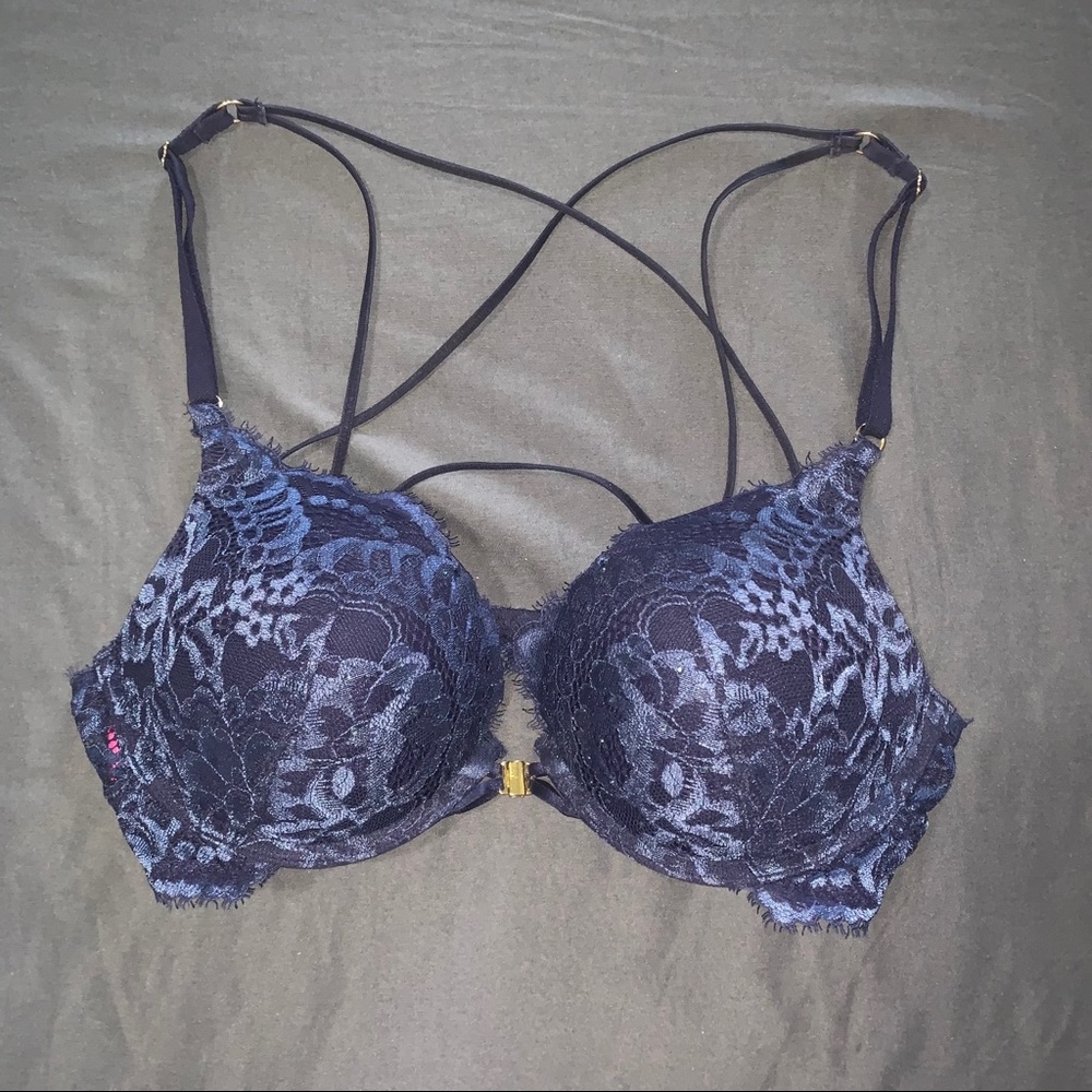 LA SENZA blue lace and rhinestones bra
